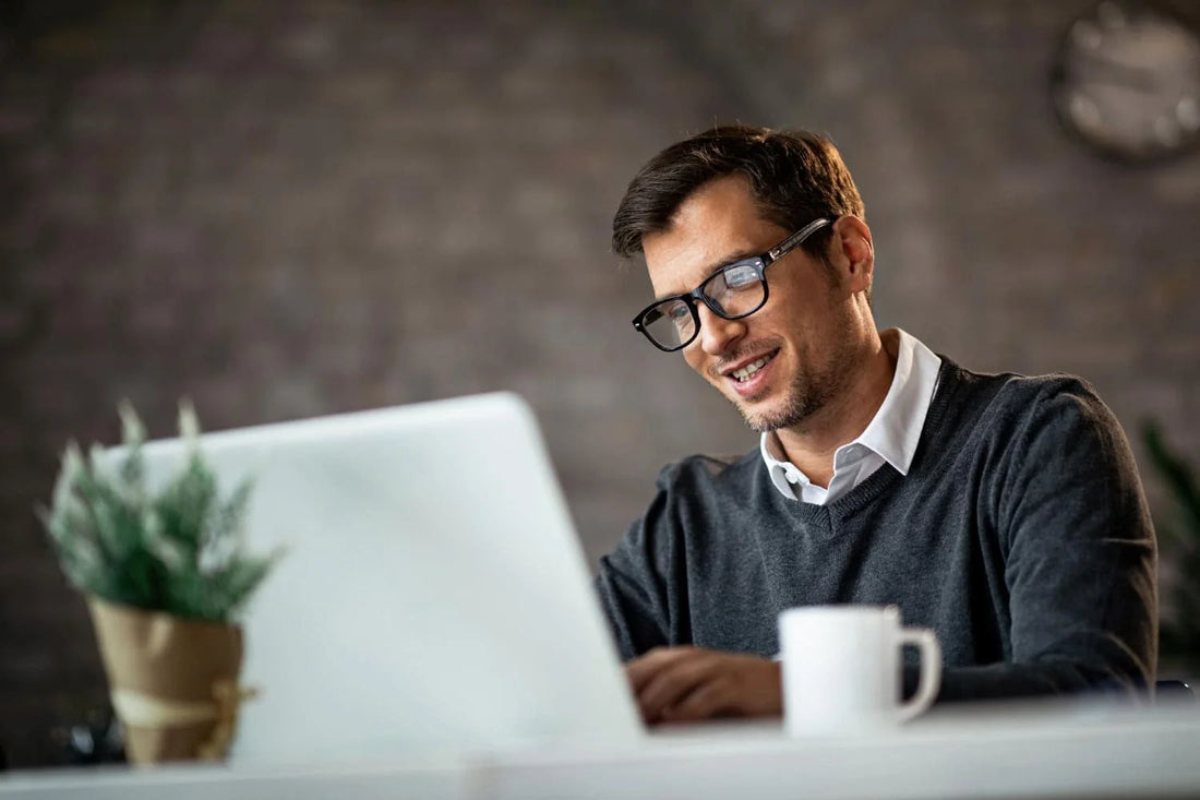 Z Desk vs Traditional Office Desks Should You Make the Switch